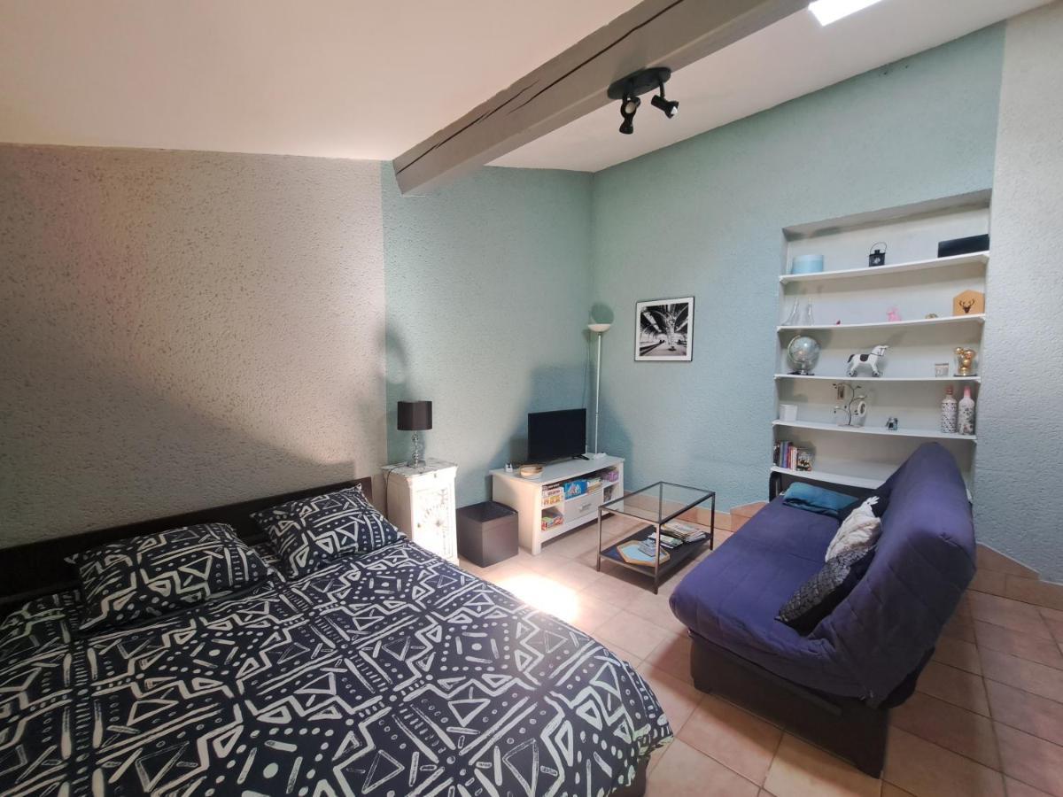 Studio avec jardin à 5 min du Parc Walibi Roquefort  Exterior foto